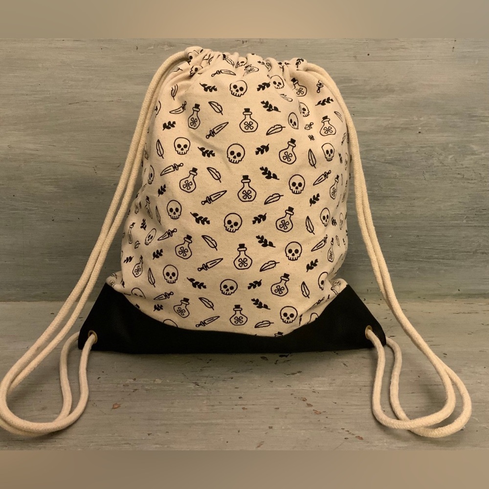 Skull Crossbones Poison Bottle Print Canvas Drawstring Backpack Black Faux GC